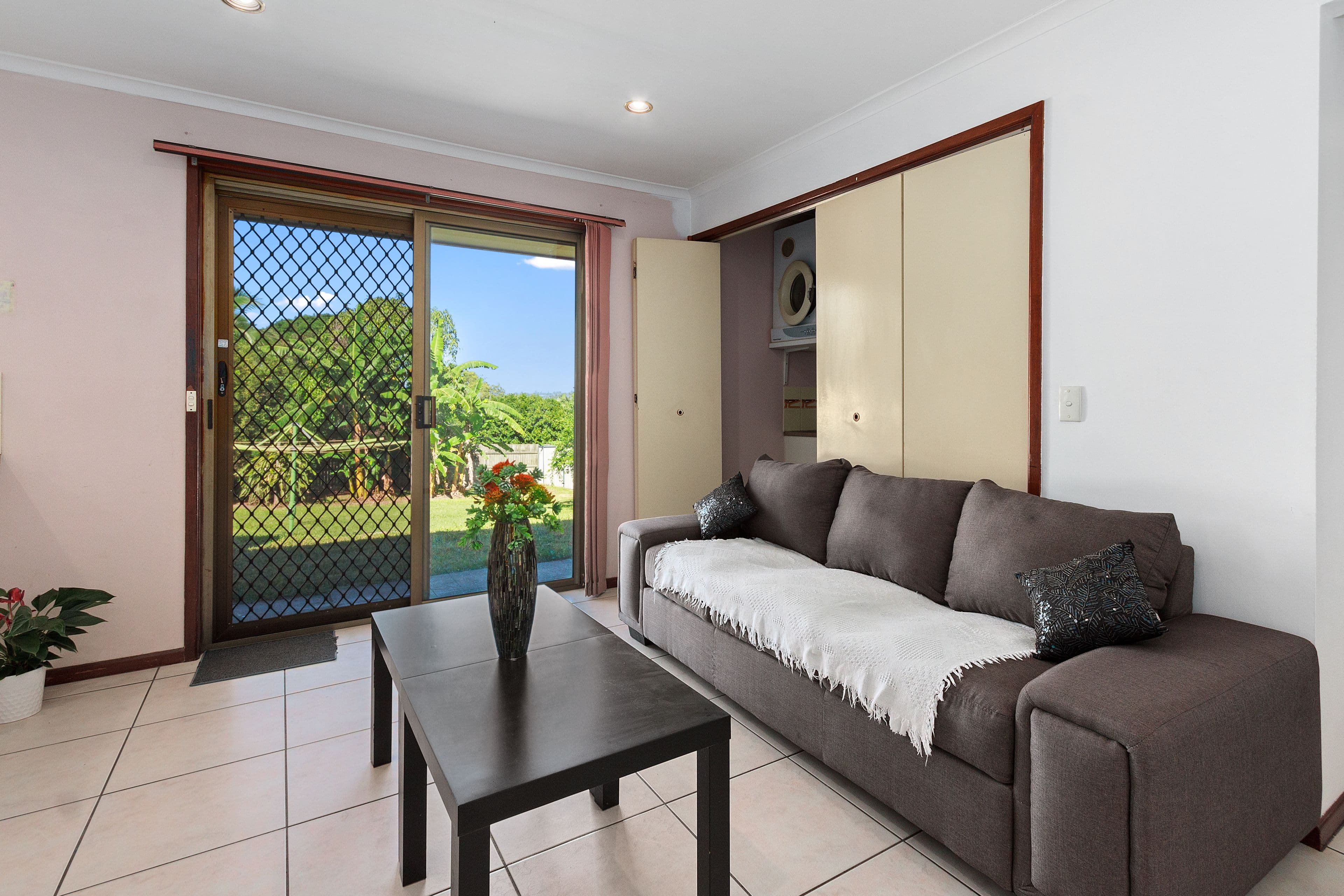 131 Springwood Road, Springwood QLD 4127, Springwood - Thumbnail 2