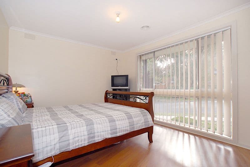 168 James Cook Drive, ENDEAVOUR HILLS VIC 3802, Endeavour Hills - Thumbnail 4