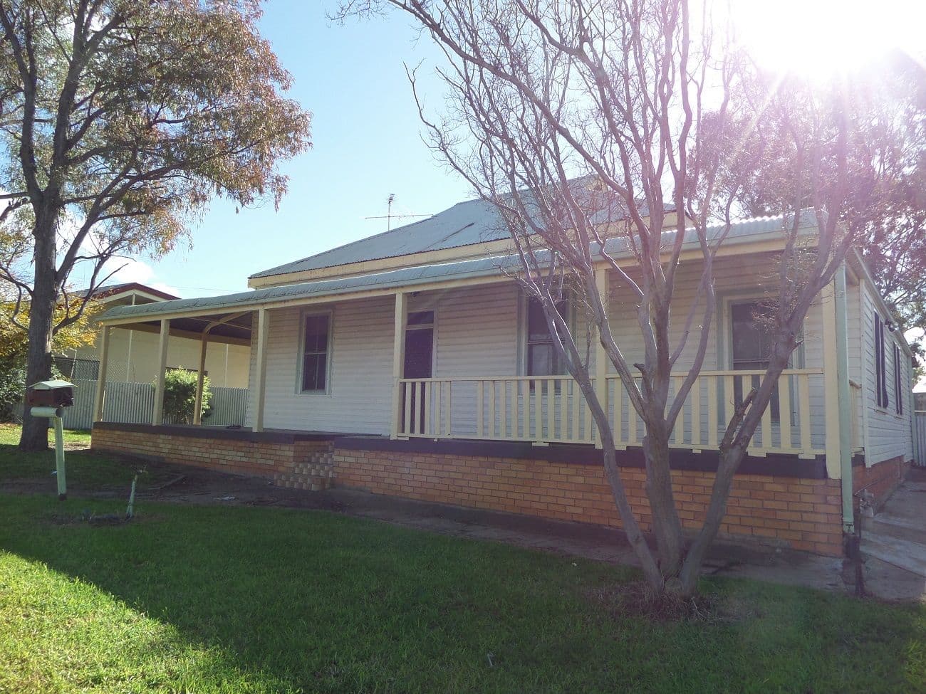 17 Roslyn Street, NARRANDERA NSW 2700, Narrandera - Image 1