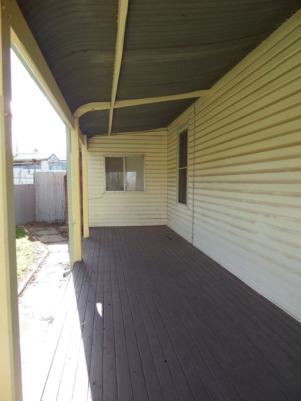 17 Roslyn Street, NARRANDERA NSW 2700, Narrandera - Thumbnail 4