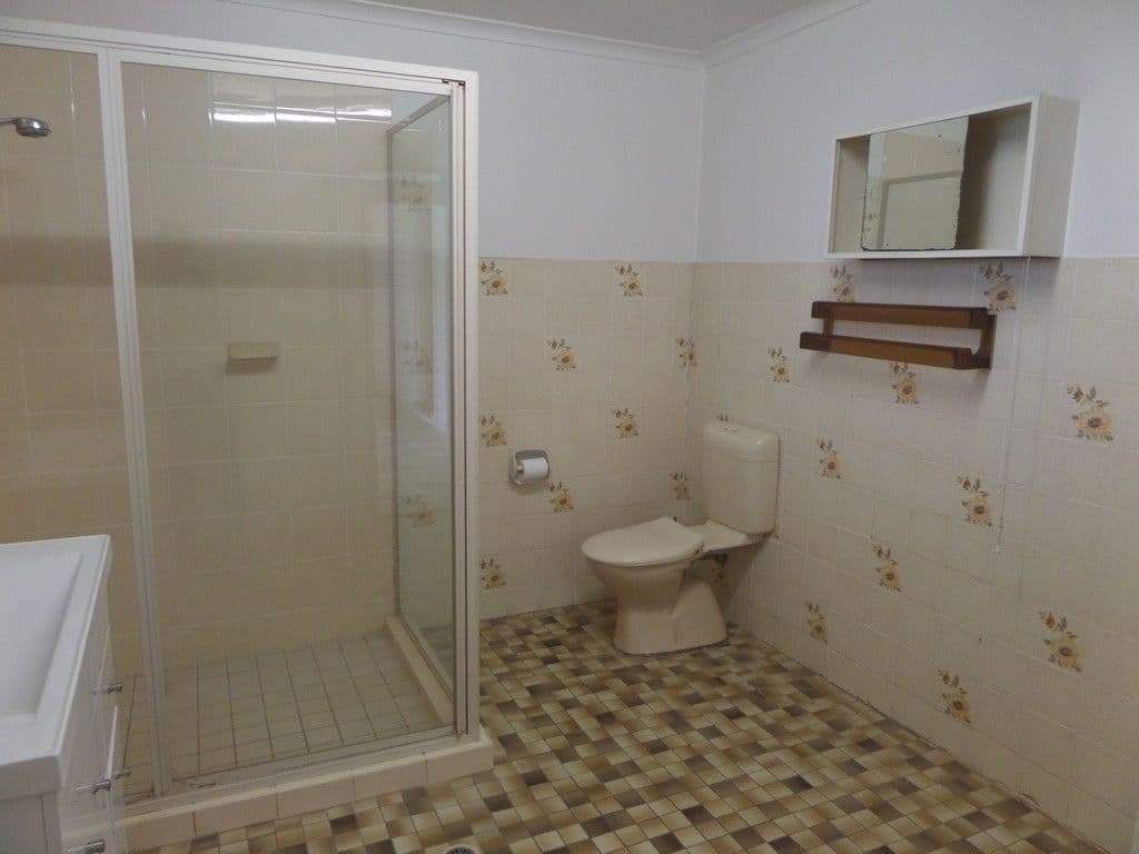 17 Roslyn Street, NARRANDERA NSW 2700, Narrandera - Thumbnail 8