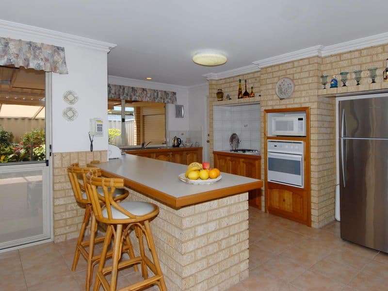22 Okehampton Road, WARNBRO WA 6169, Warnbro - Thumbnail 3