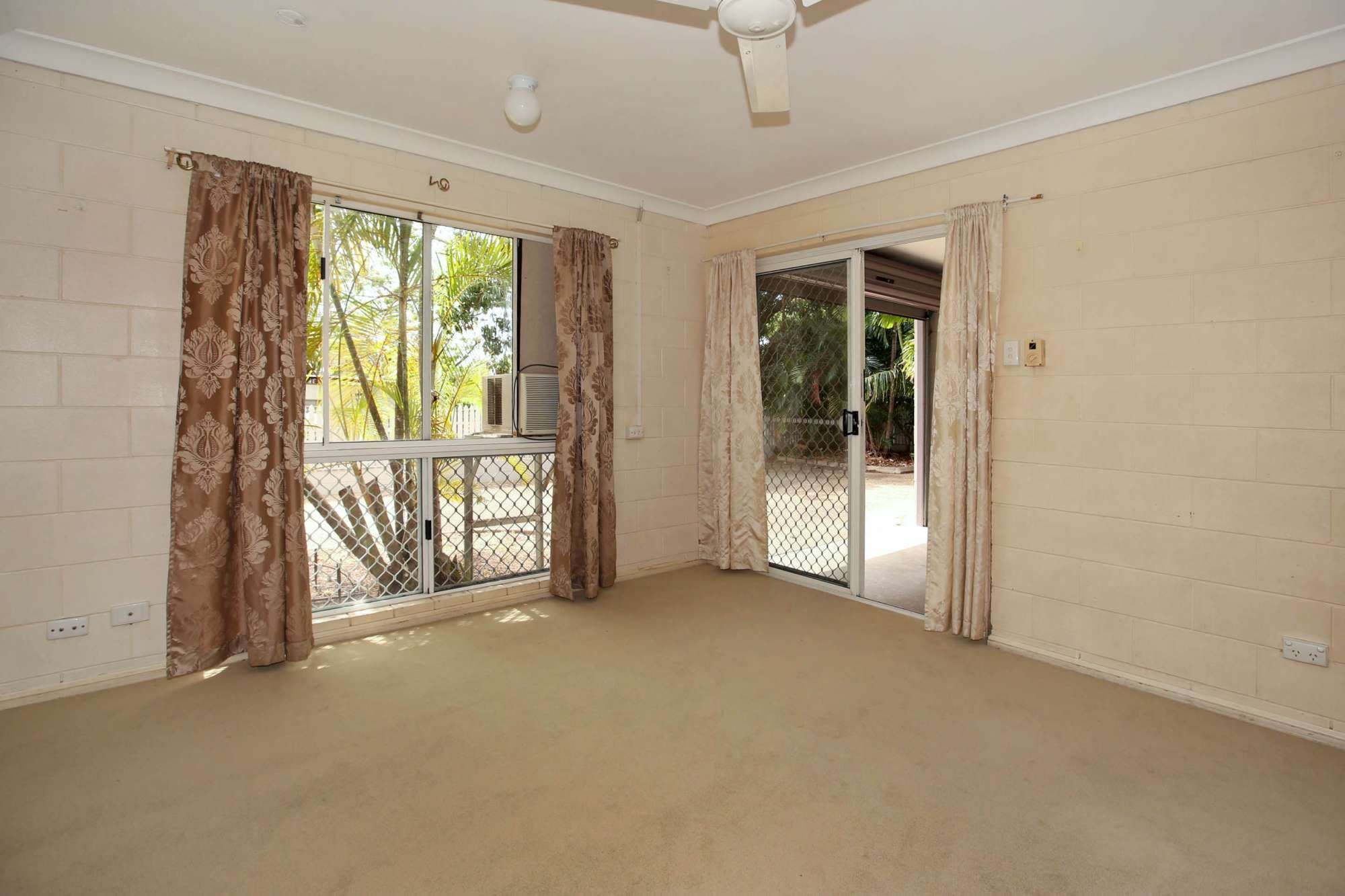 27 Warburton Street, NORTH WARD QLD 4810, North Ward - Thumbnail 4