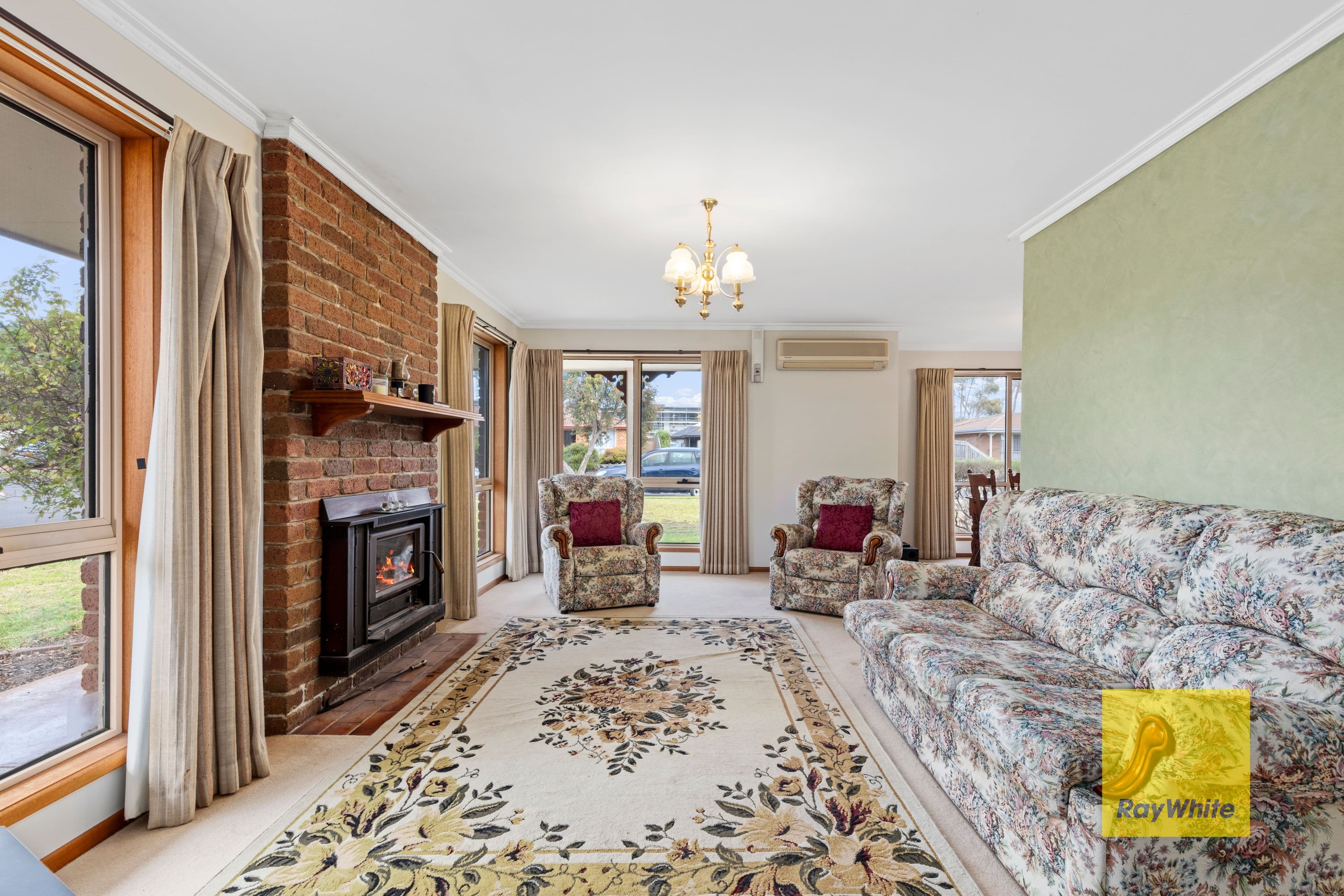 5 Glastonbury Drive, Highton VIC 3216, Highton - Thumbnail 2