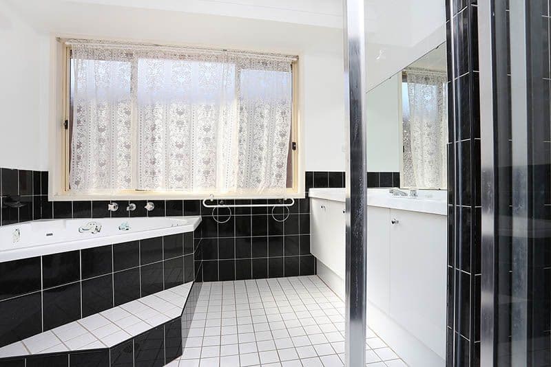 36 Sea Eagle Crescent, Green Valley NSW 2168, Green Valley - Thumbnail 4