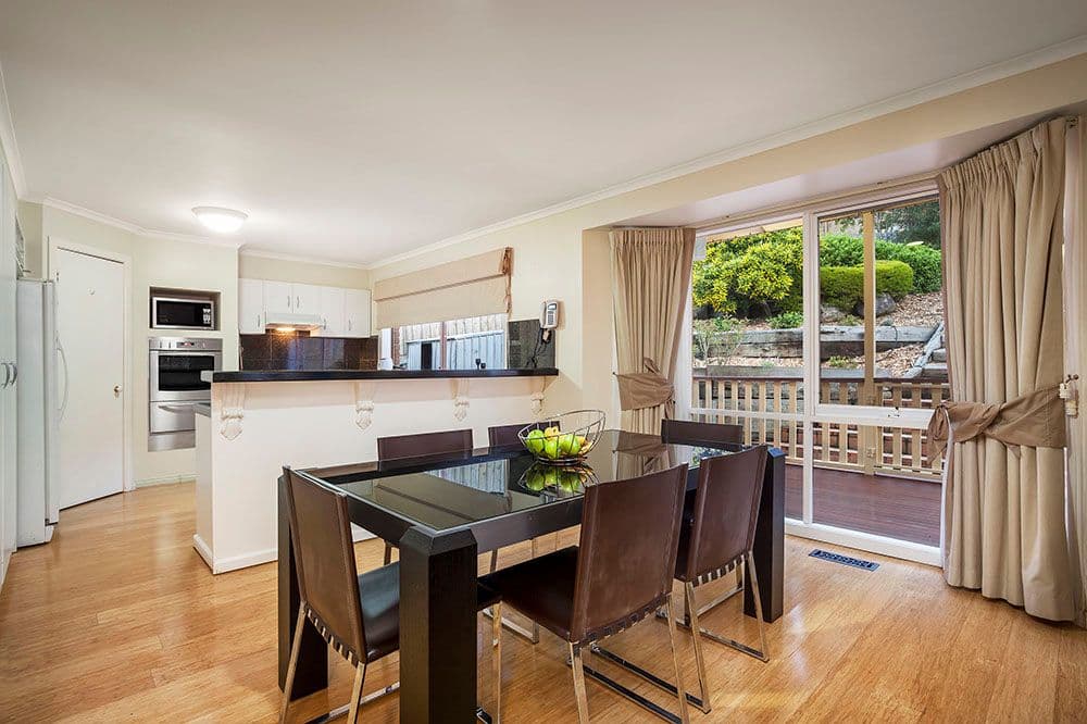 20 Schafter Drive, DONCASTER EAST VIC 3109, Doncaster East - Thumbnail 3