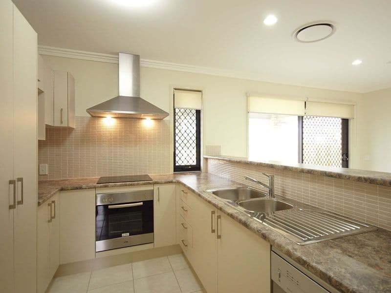 67 Constellation Drive, LOGANHOLME QLD 4129, Loganholme - Thumbnail 4