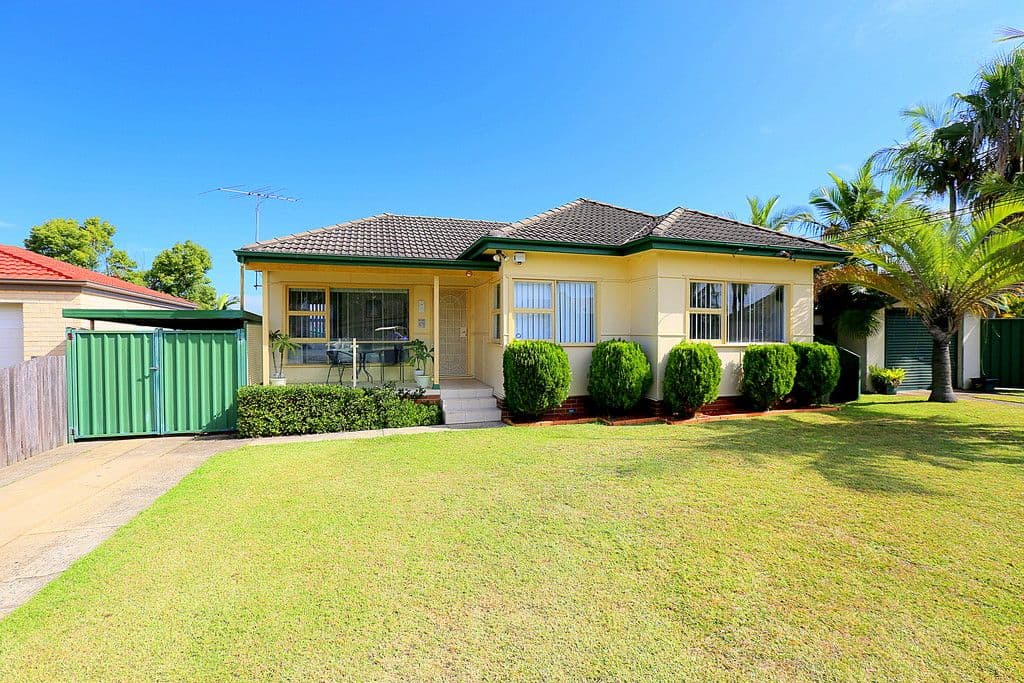 3 Powers Place, Bass Hill - Image 1