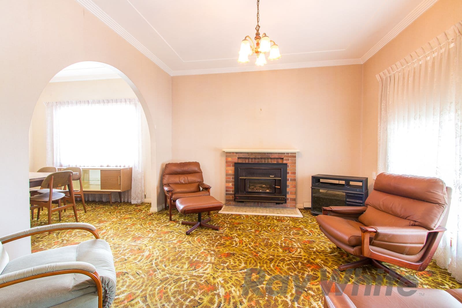 24 Seventh Street, North Lambton - Thumbnail 2