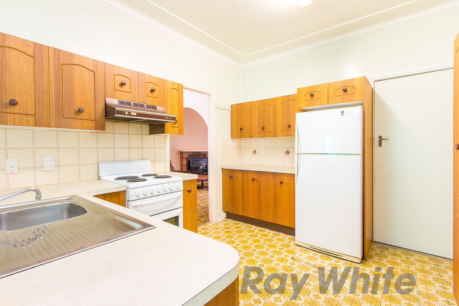 24 Seventh Street, North Lambton - Thumbnail 5