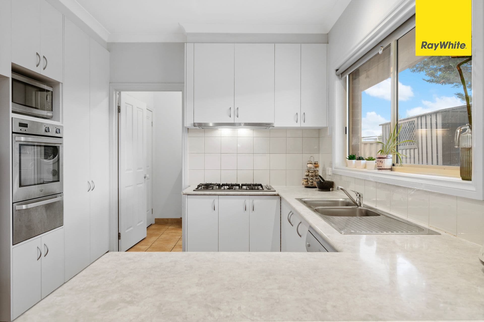 39 Darlingsford Boulevard, Melton VIC 3337, Melton - Thumbnail 6