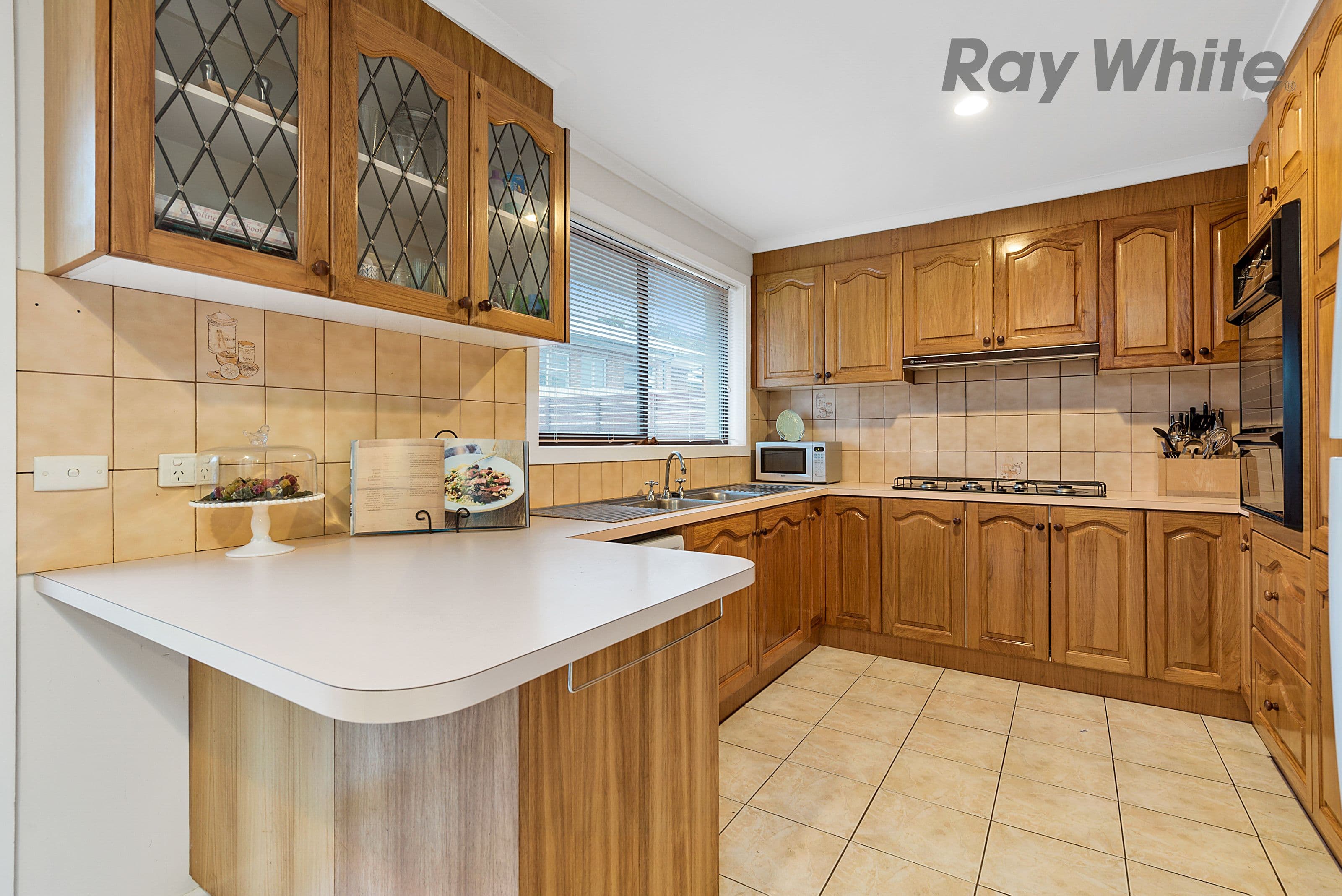 28 TAMWORTH Road, Kilsyth VIC 3137, Kilsyth - Thumbnail 3