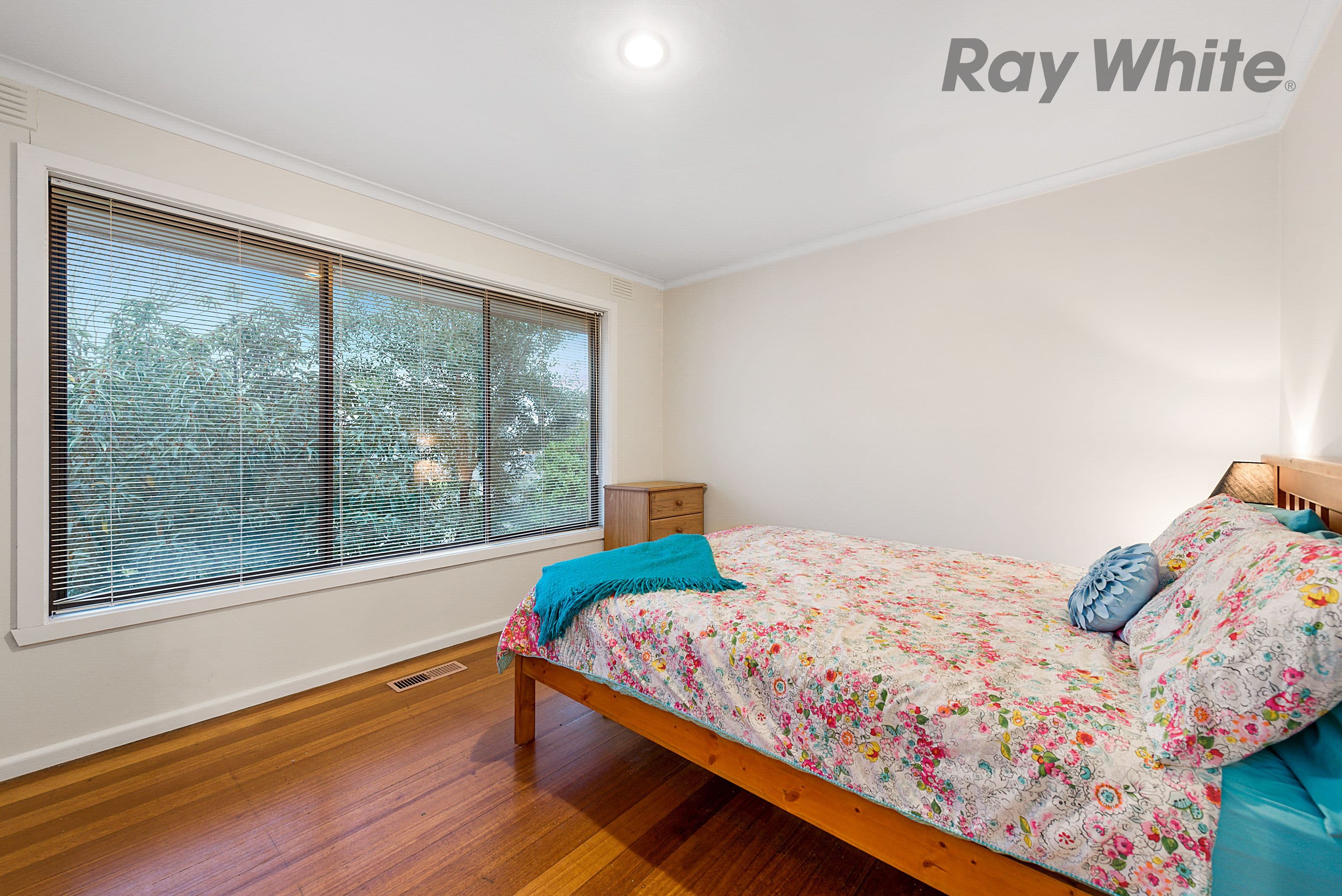 28 TAMWORTH Road, Kilsyth VIC 3137, Kilsyth - Thumbnail 6