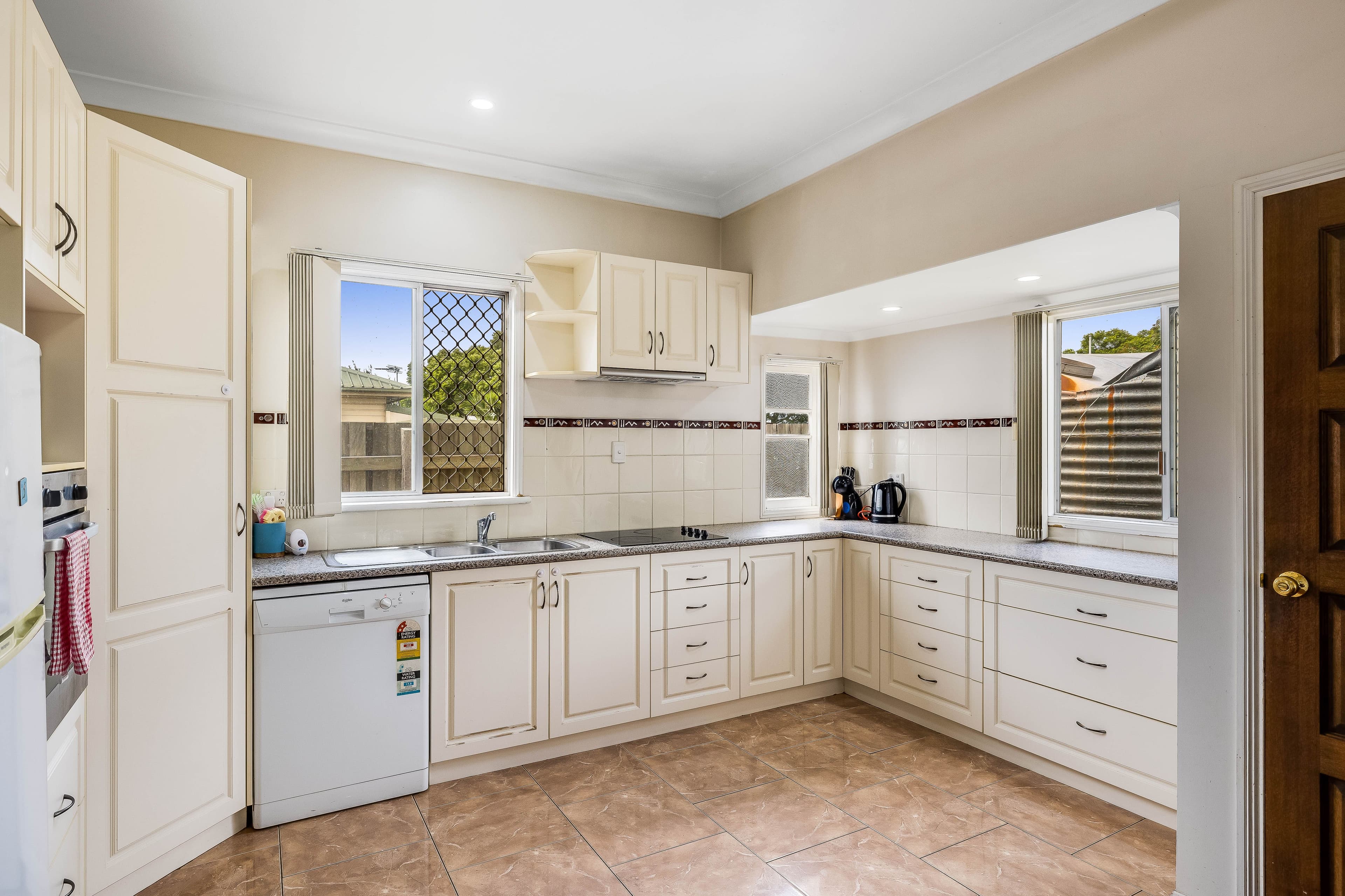 22 Merritt Street, Harristown QLD 4350, Harristown - Thumbnail 3