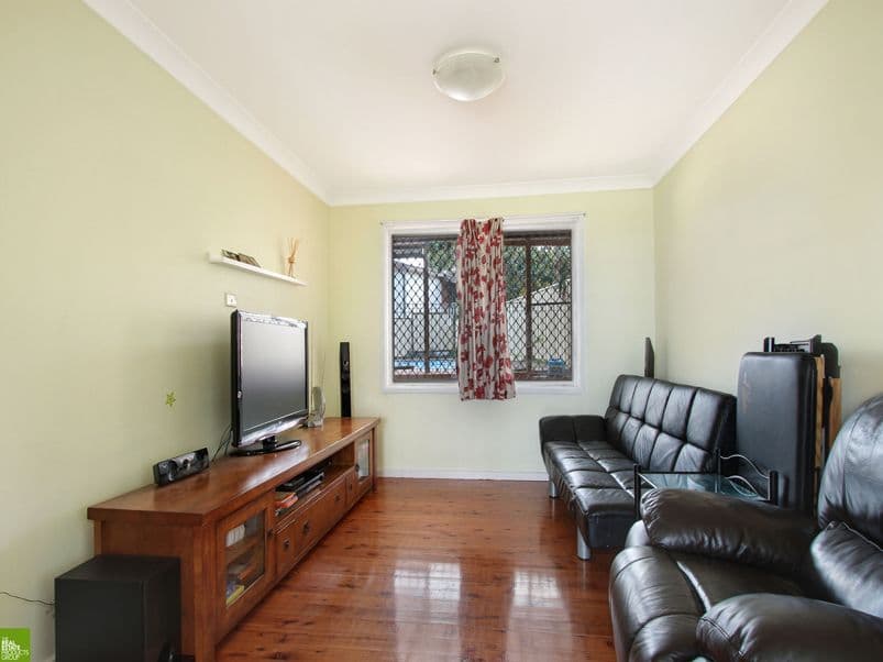 182 Jacaranda Avenue, FIGTREE NSW 2525, Figtree - Thumbnail 3