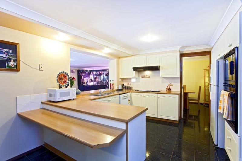 19 Ledbury Place, CHIPPING NORTON NSW 2170, Chipping Norton - Thumbnail 6