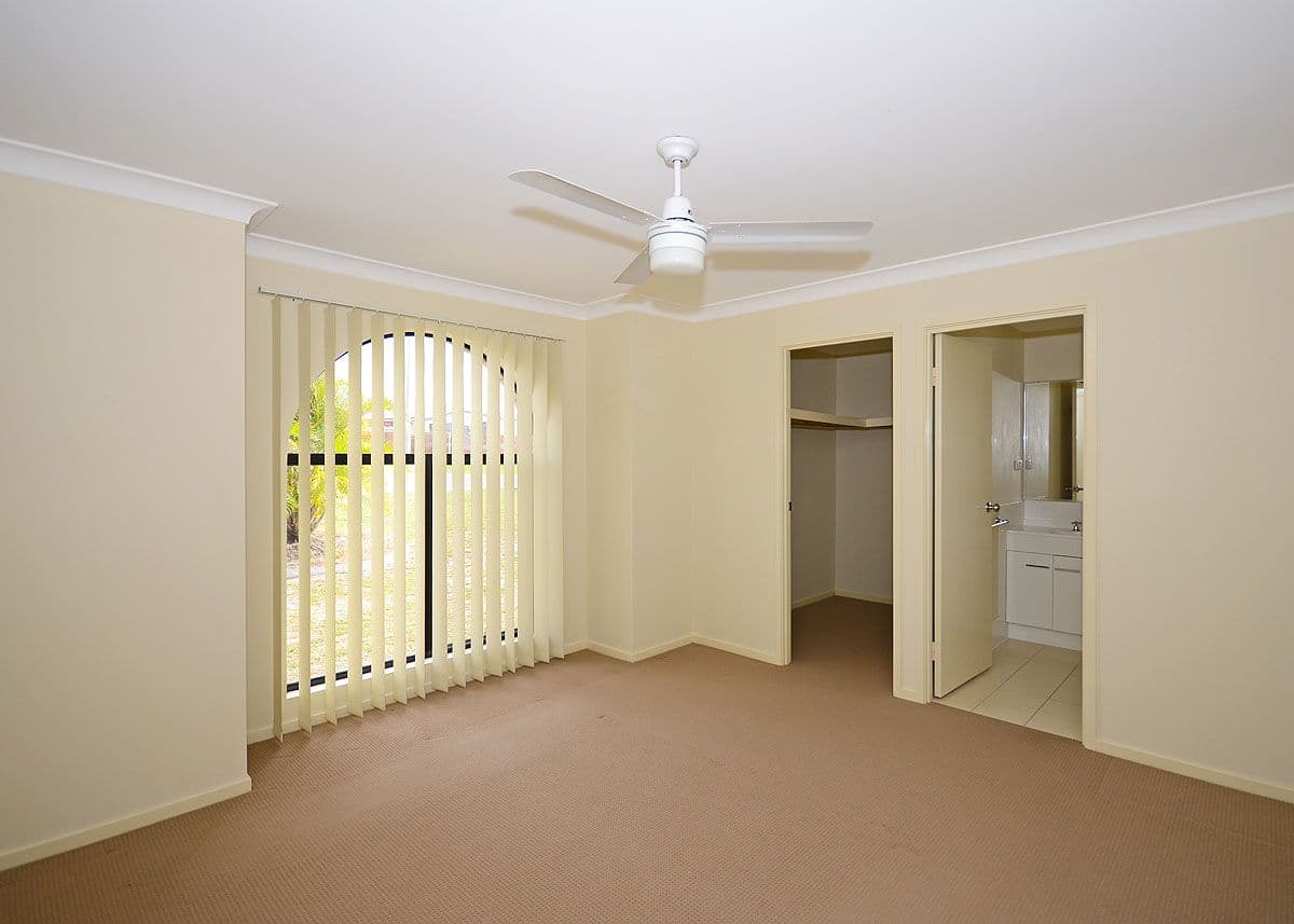 18 Bayridge Heights Drive, NIKENBAH QLD 4655, Nikenbah - Thumbnail 5
