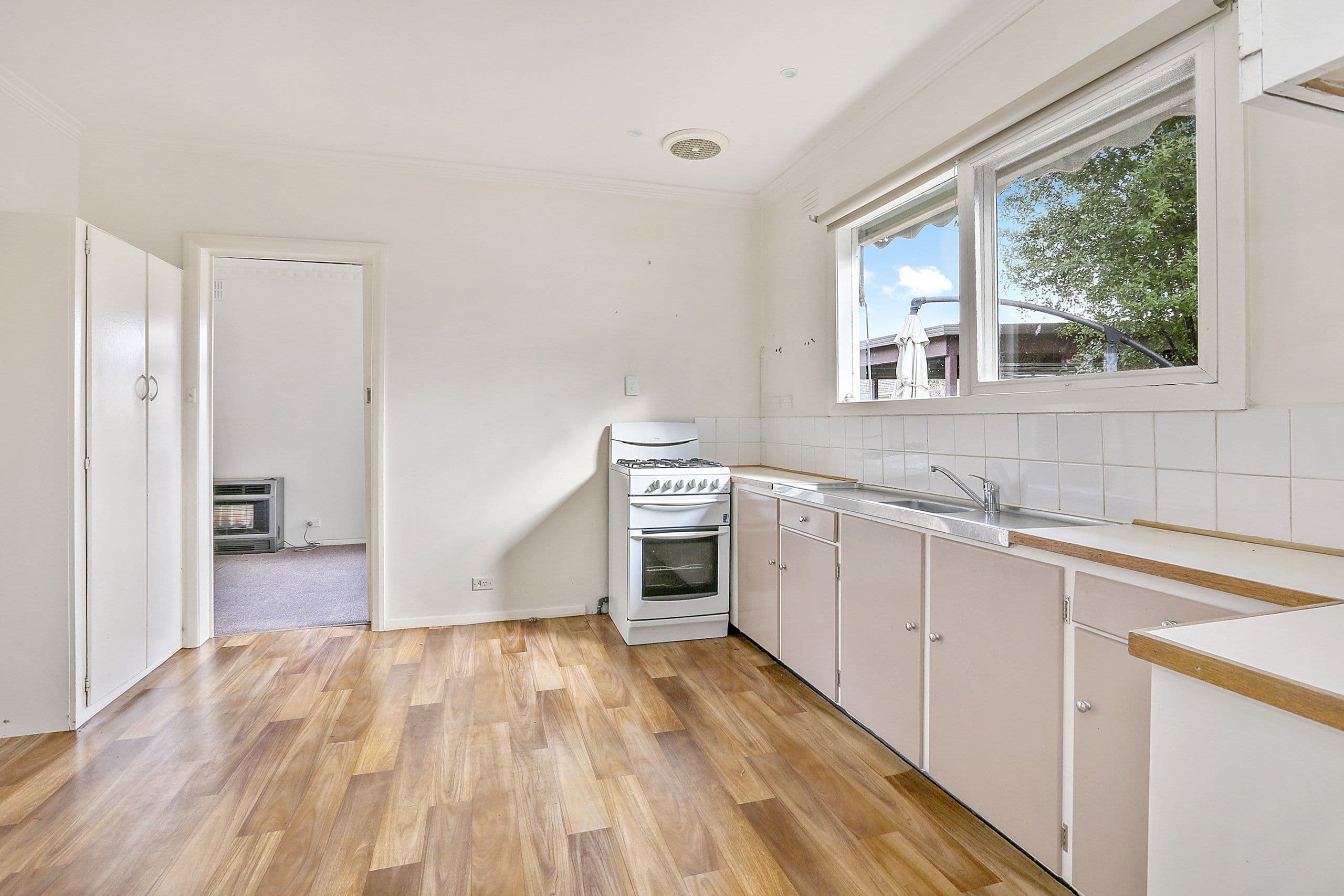 8 Poplar Street, Newcomb VIC 3219, Newcomb - Thumbnail 4