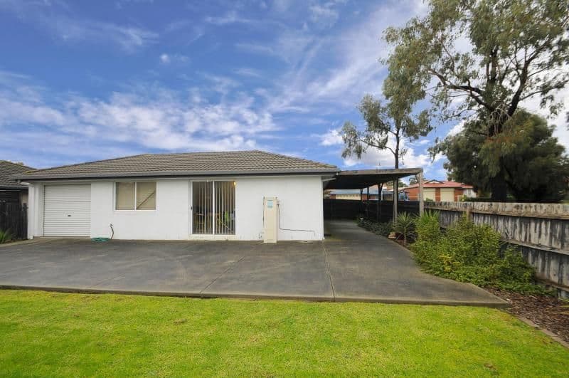 11 Orama Avenue, CARRUM DOWNS VIC 3201, Carrum Downs - Thumbnail 8
