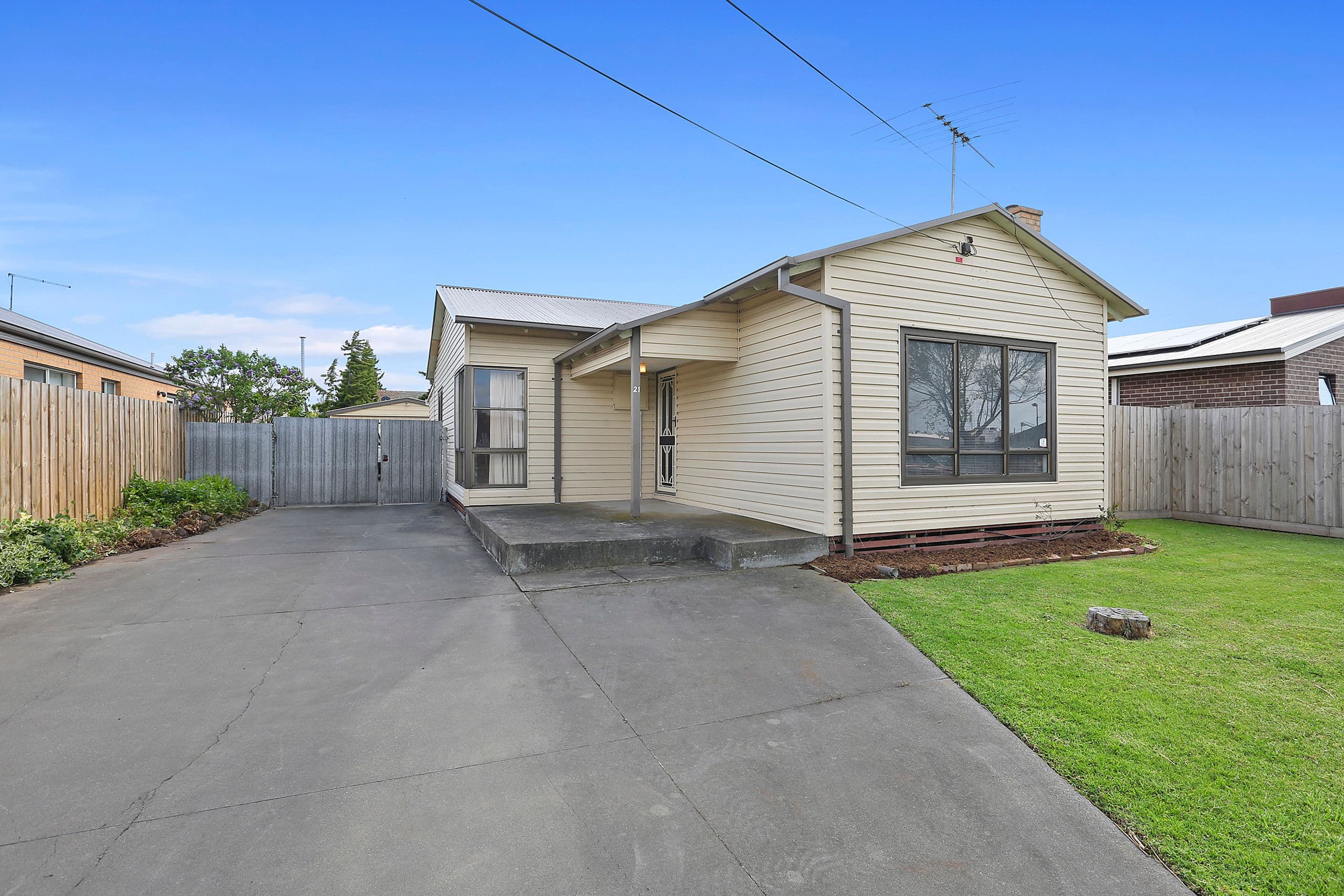 21 North Shore Road, Norlane VIC 3214, Norlane - Image 1