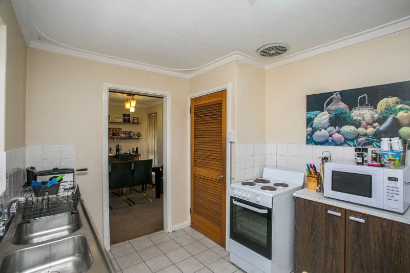 2 Umina Street, High Wycombe WA 6057, High Wycombe - Thumbnail 6