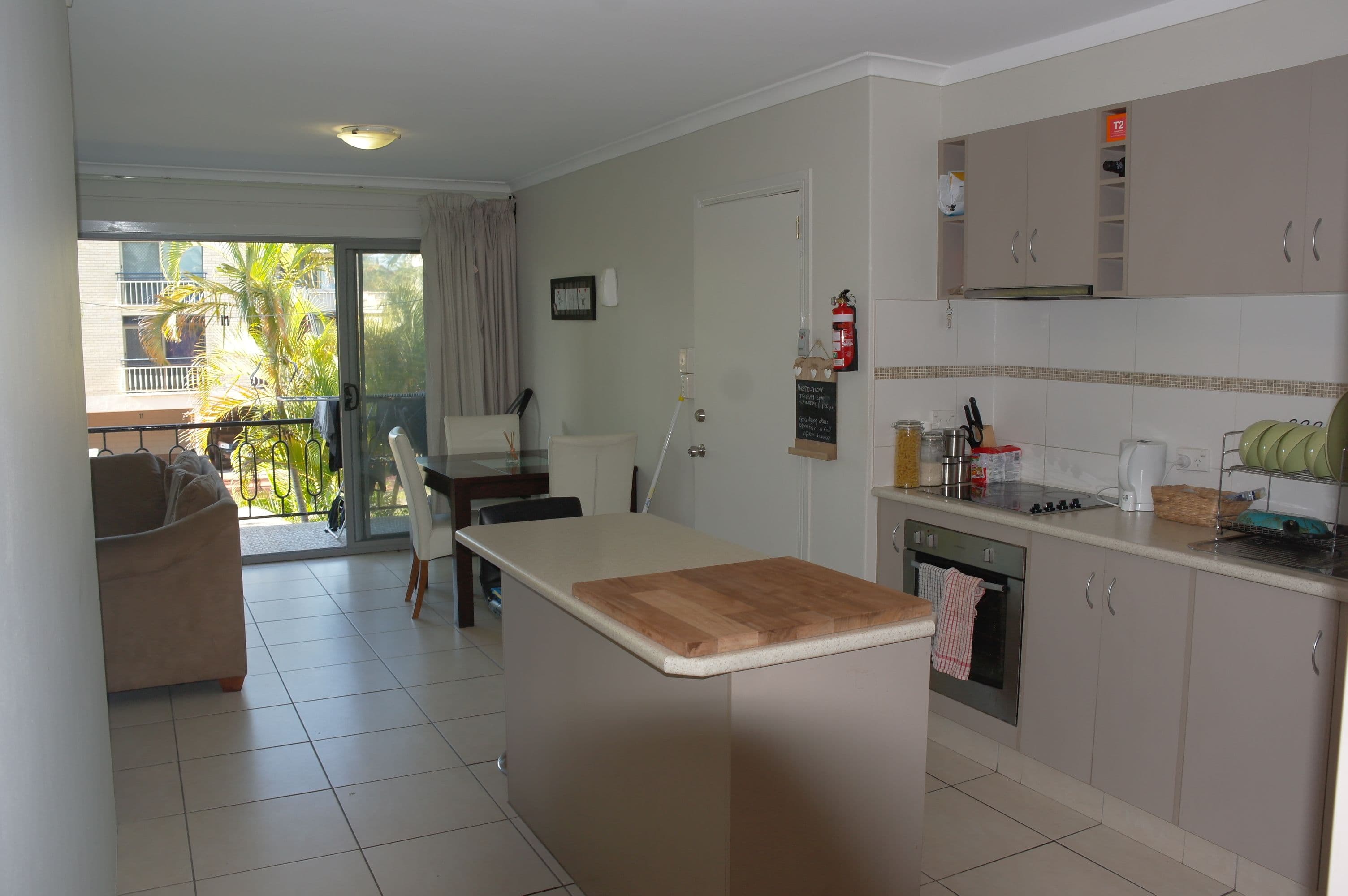 20 Leonard Avenue, Surfers Paradise QLD 4217, Surfers Paradise - Thumbnail 5