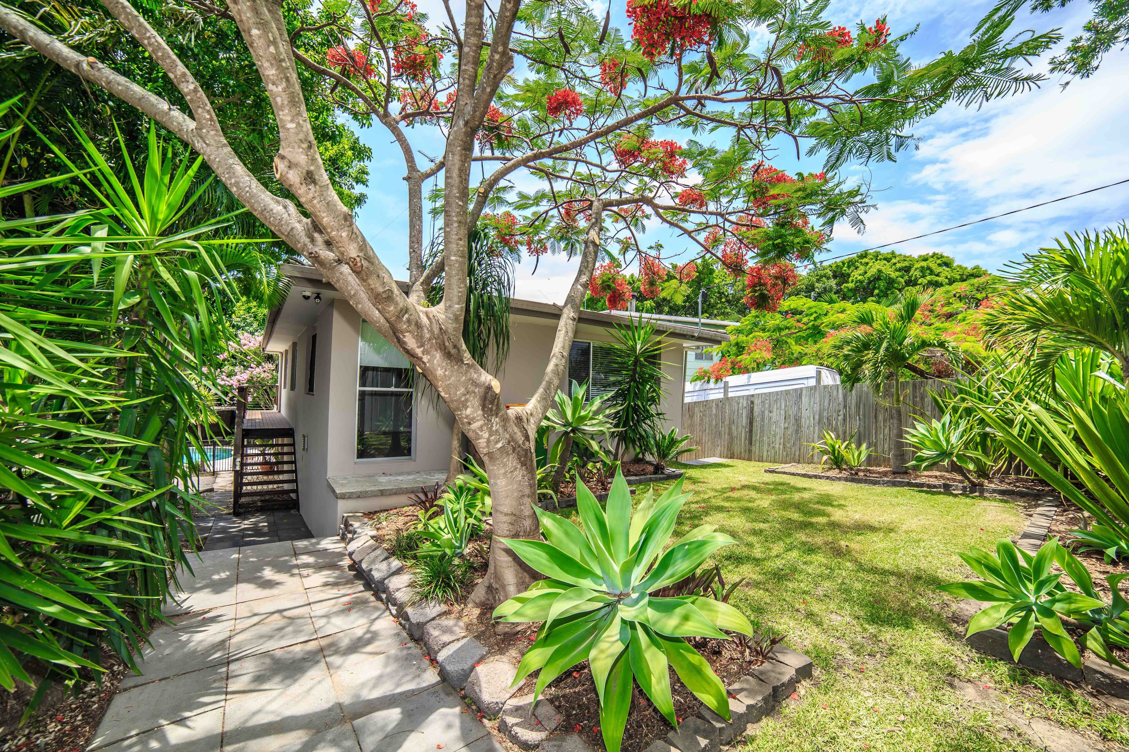 8 Eileen Avenue, Southport QLD 4215, Southport - Image 1