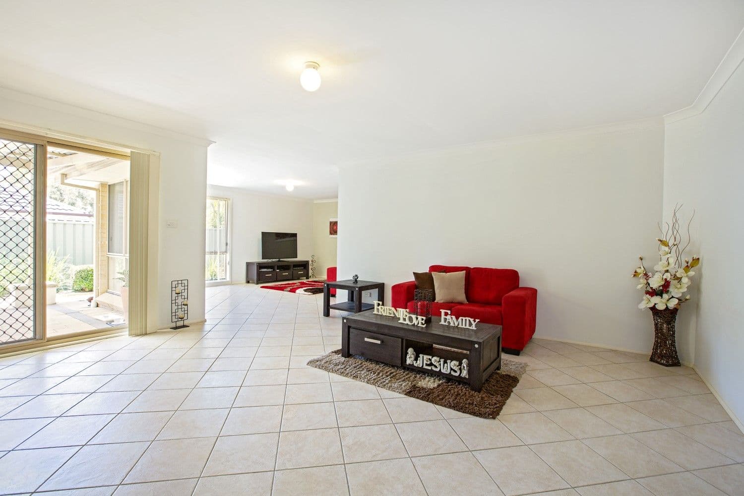 4 Kingsfield Avenue, Glenmore Park - Thumbnail 4