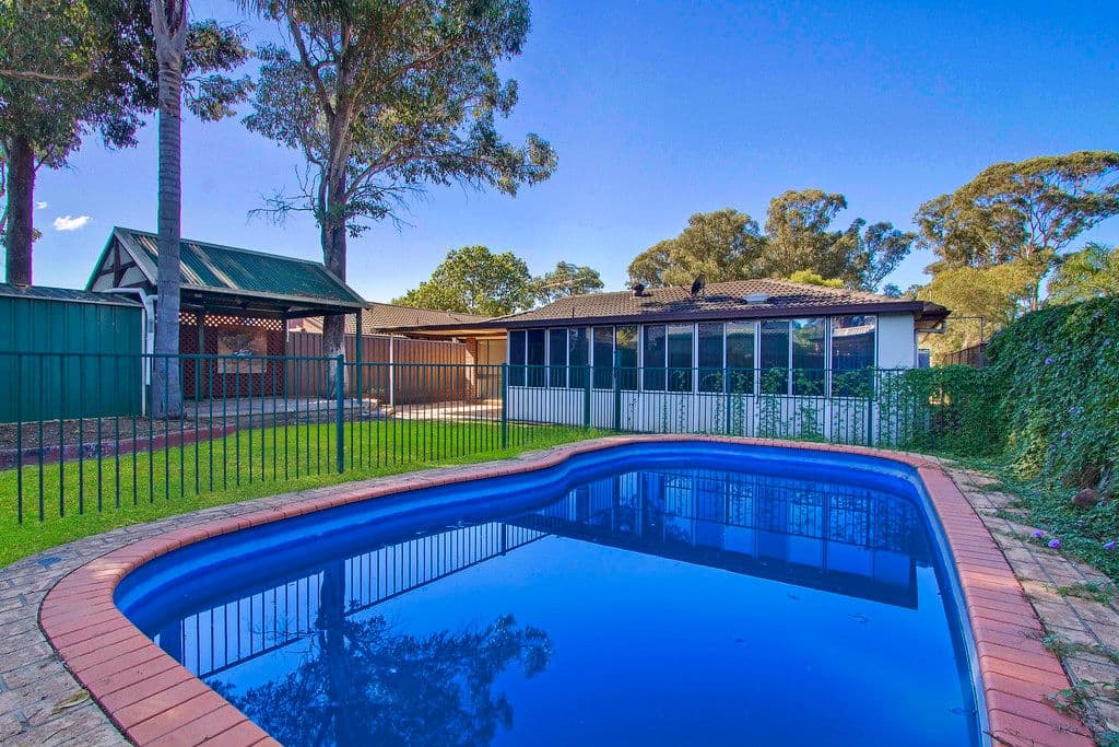 21 Snailham Crescent, South Windsor - Thumbnail 3