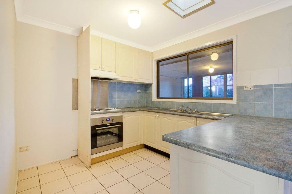 21 Snailham Crescent, South Windsor - Thumbnail 5