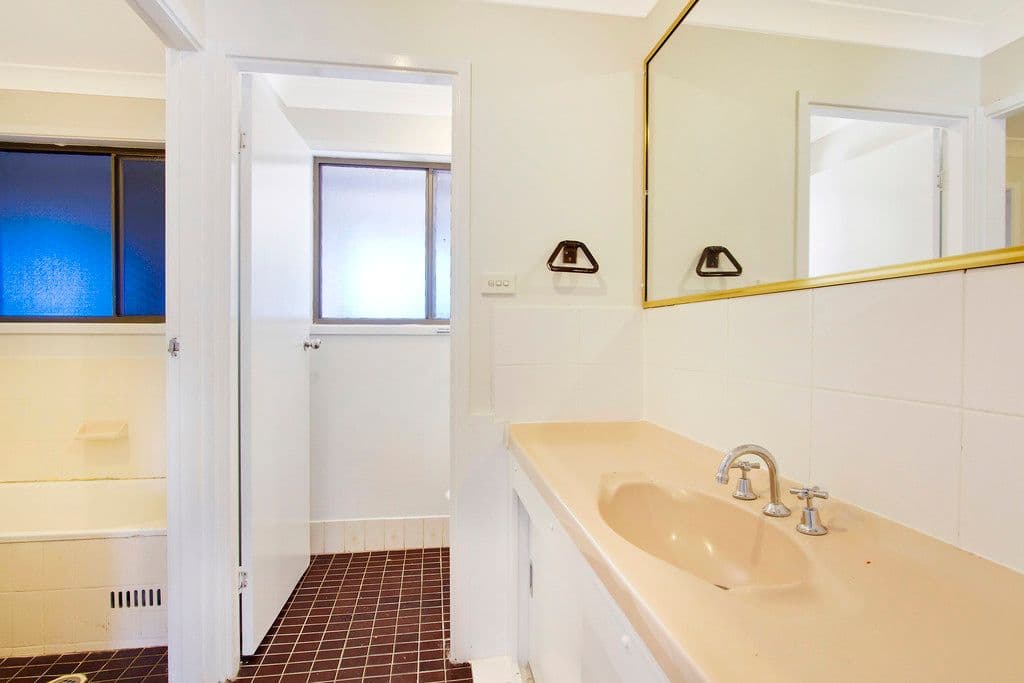 21 Snailham Crescent, South Windsor - Thumbnail 8
