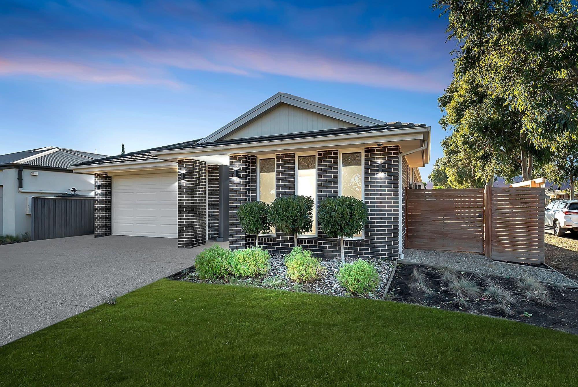 916 Sayers Road, Tarneit VIC 3029, Tarneit - Thumbnail 2