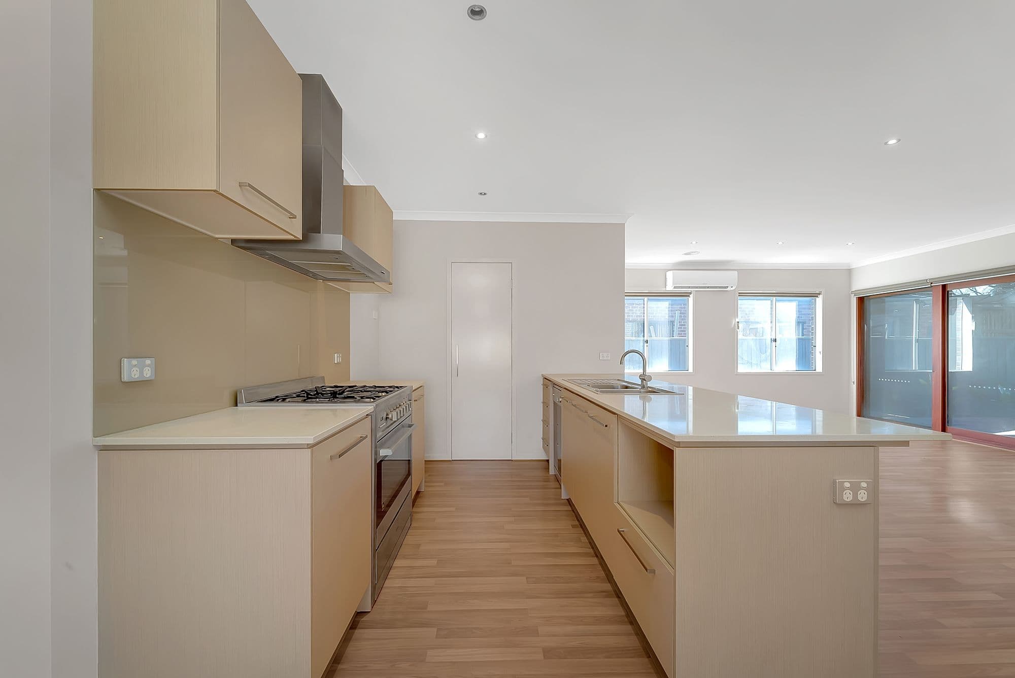 916 Sayers Road, Tarneit VIC 3029, Tarneit - Thumbnail 6