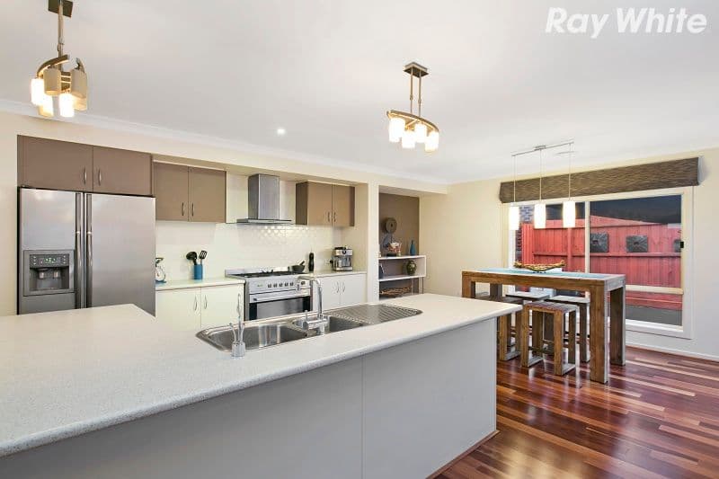 2 Cerreto Mews, Pakenham VIC 3810, Pakenham - Thumbnail 2