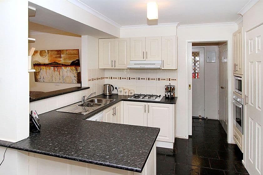 34 Romano Avenue, MILL PARK VIC 3082, Mill Park - Thumbnail 2