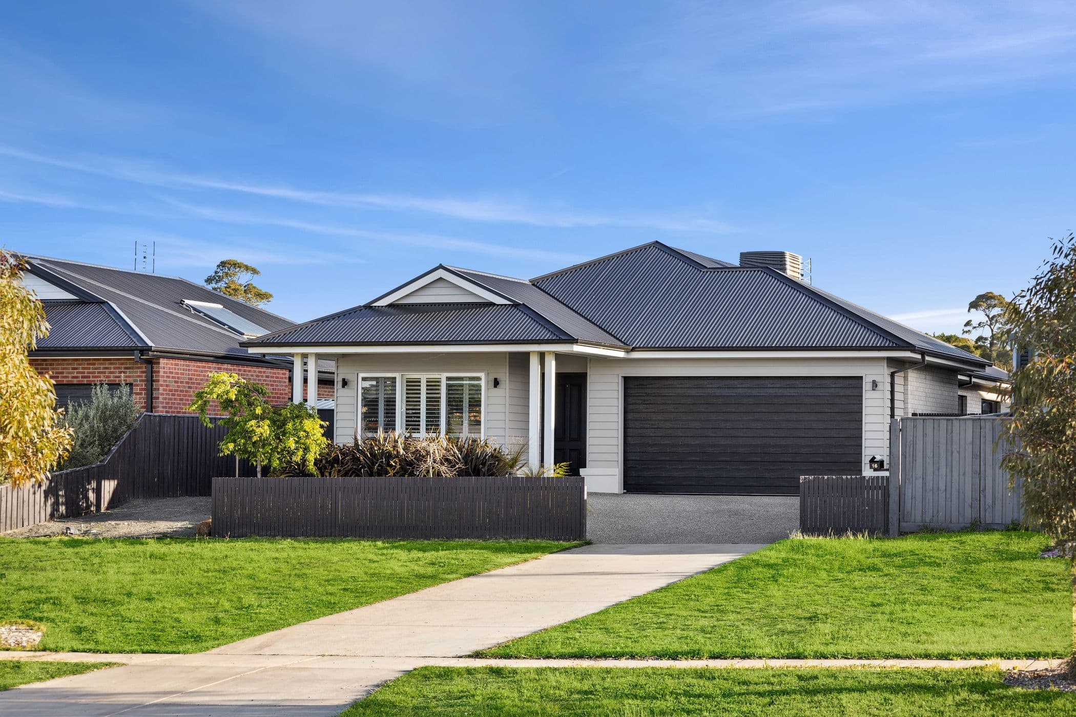16 Collins Parade, Kyneton VIC 3444, Kyneton - Image 1