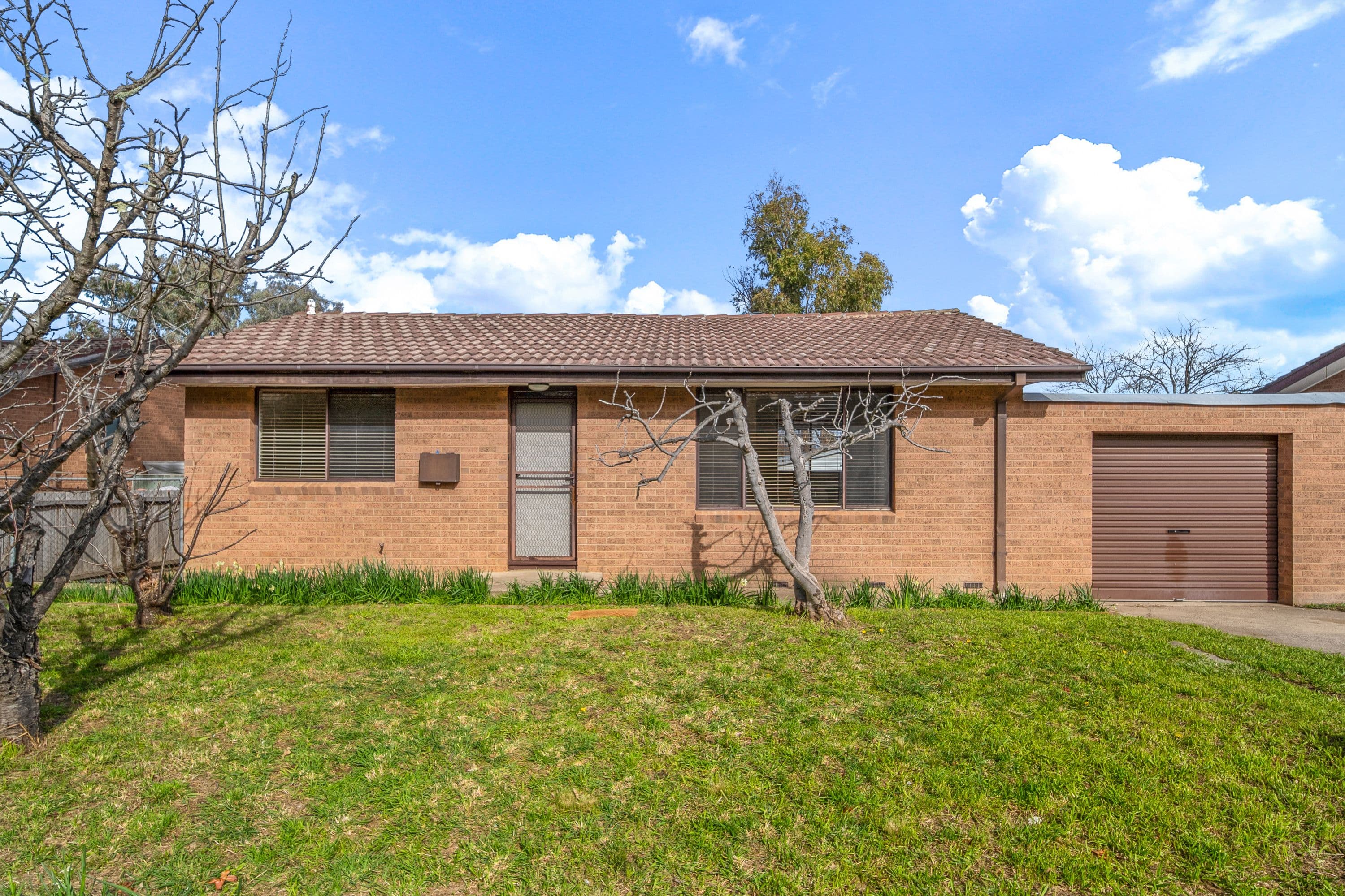 10 Schaffer Place, Charnwood ACT 2615, Charnwood - Image 1