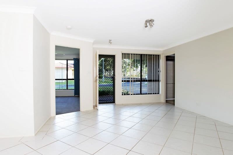 11 Bluewattle Road, WORRIGEE NSW 2540, Worrigee - Thumbnail 3