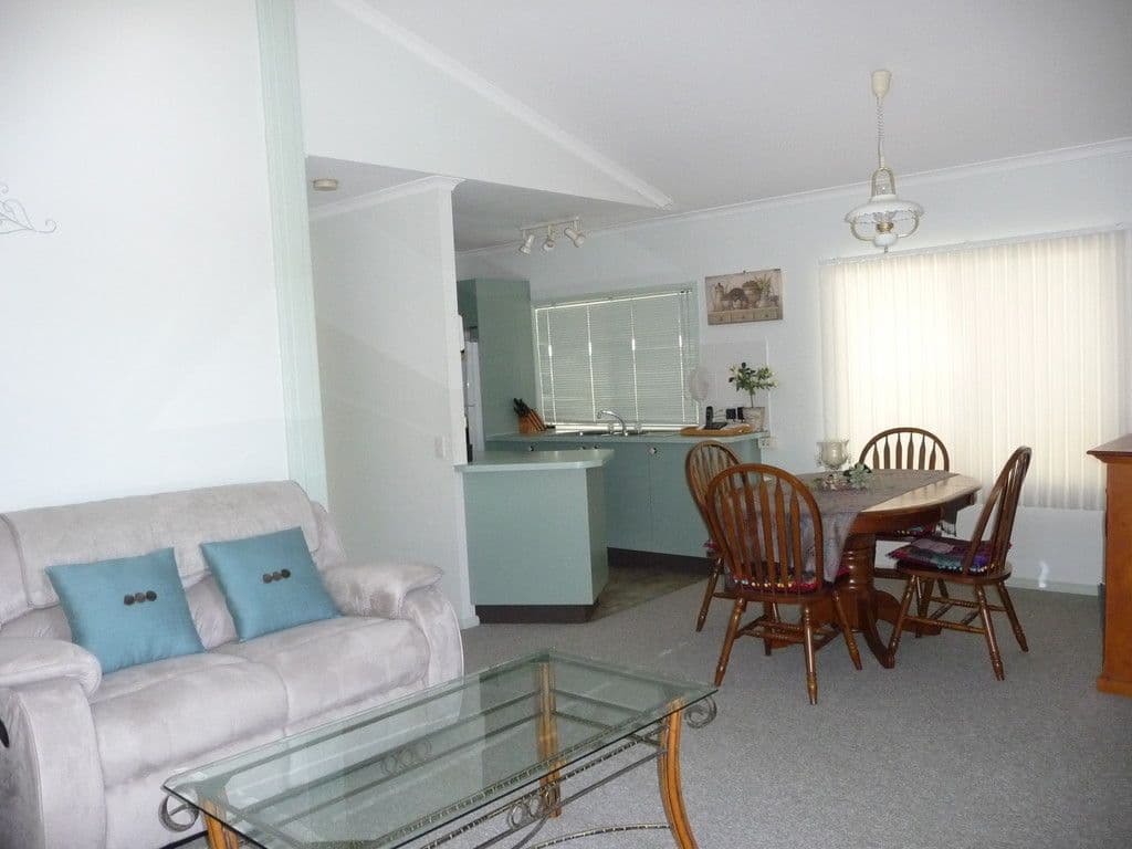 Unit 7 'Sunseeker Village' 96 Caloundra Road, Little Mountain QLD 4551, Little Mountain - Thumbnail 3