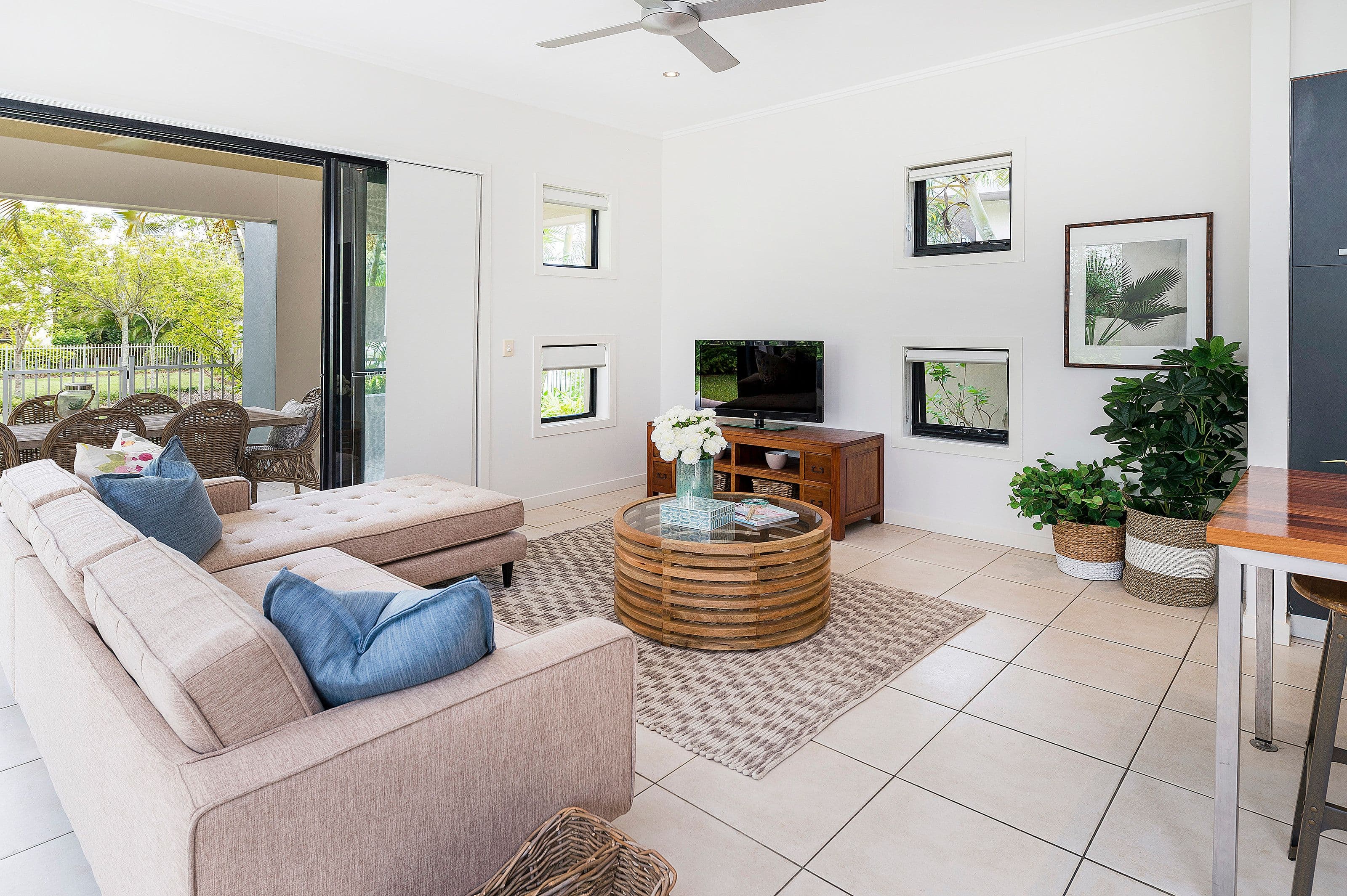 6018 Calardo Avenue, Hope Island QLD 4212, Hope Island - Thumbnail 6