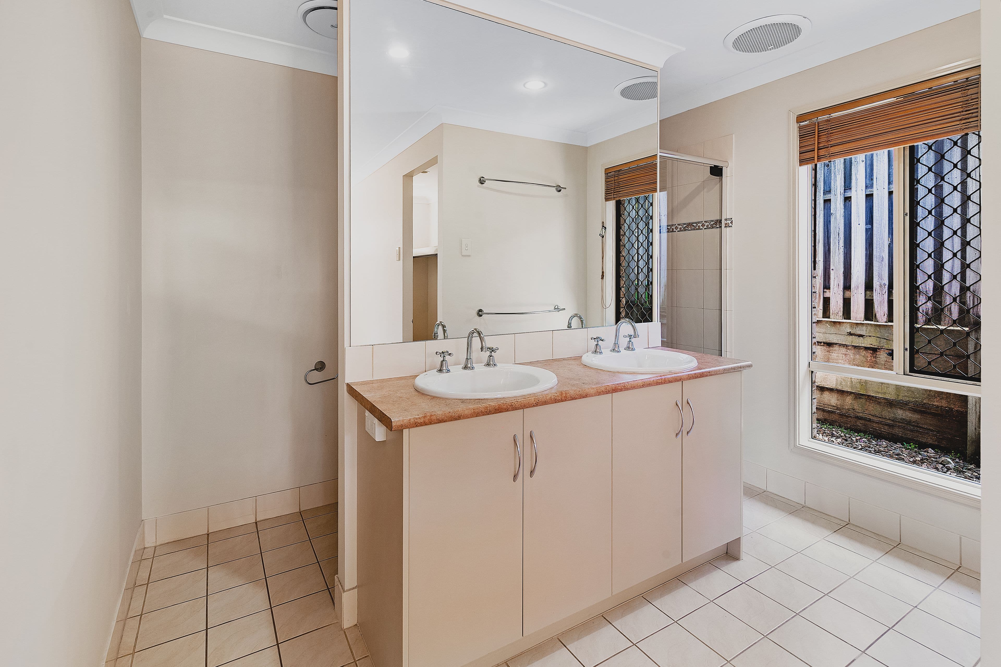 6 Monarch Avenue, Upper Coomera QLD 4209, Upper Coomera - Thumbnail 6
