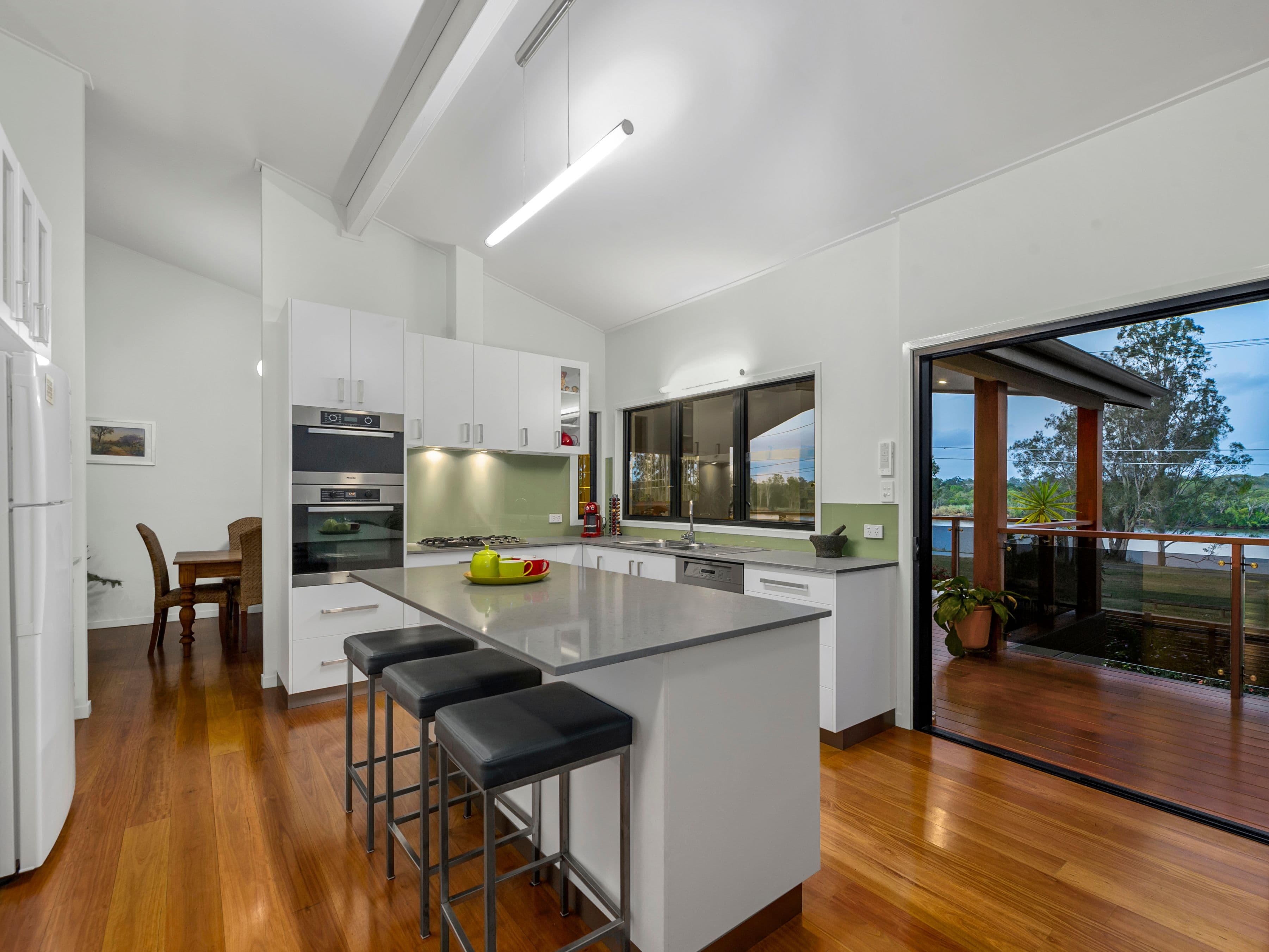 39 Nadine Street, Graceville QLD 4075, Graceville - Thumbnail 5