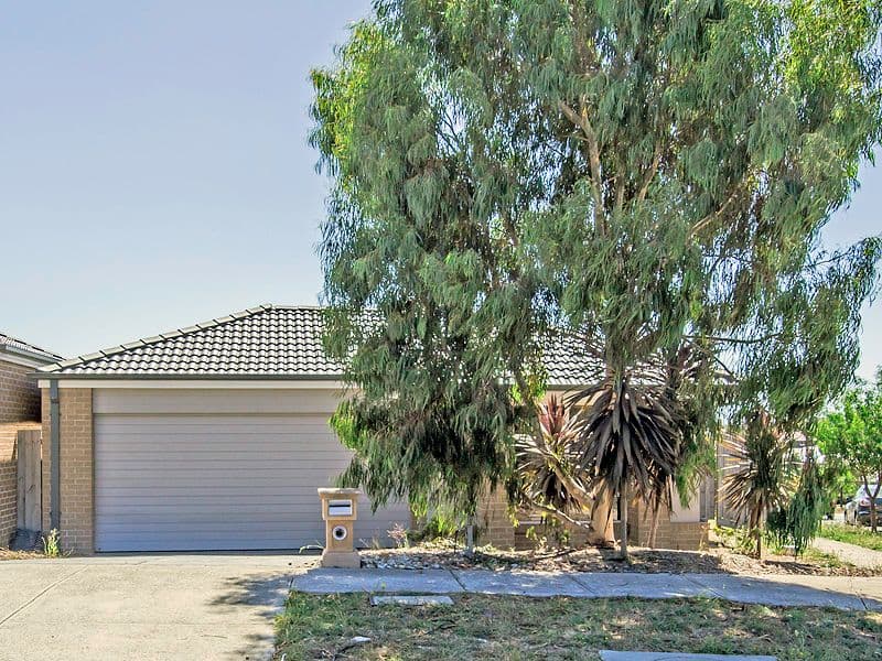 108 Golf View Drive, Craigieburn VIC 3064, Craigieburn - Thumbnail 2