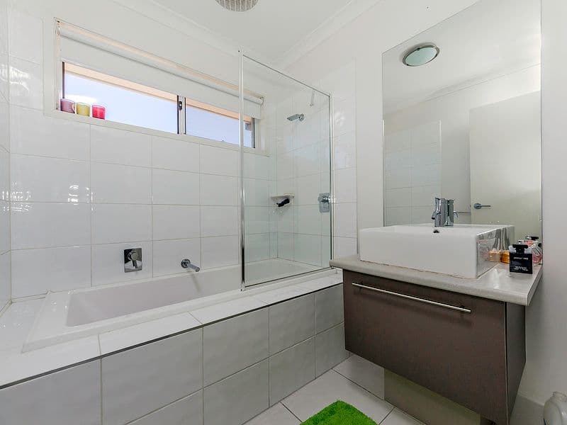 108 Golf View Drive, Craigieburn VIC 3064, Craigieburn - Thumbnail 6