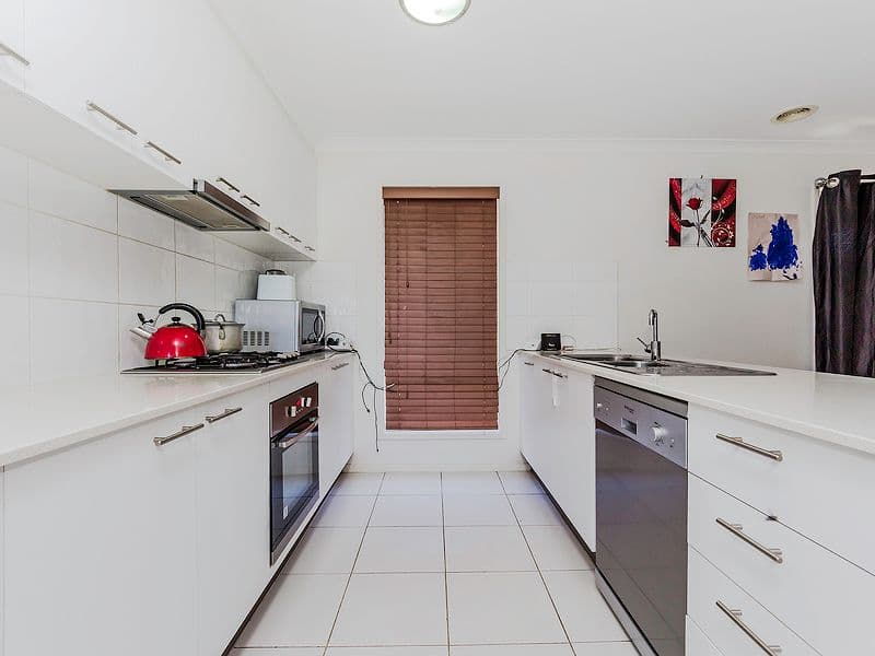 108 Golf View Drive, Craigieburn VIC 3064, Craigieburn - Thumbnail 7