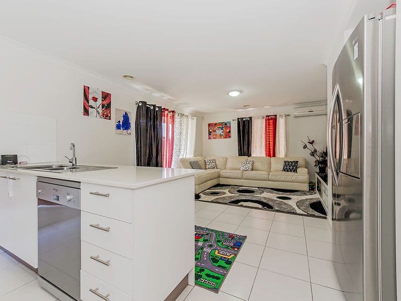108 Golf View Drive, Craigieburn VIC 3064, Craigieburn - Thumbnail 8