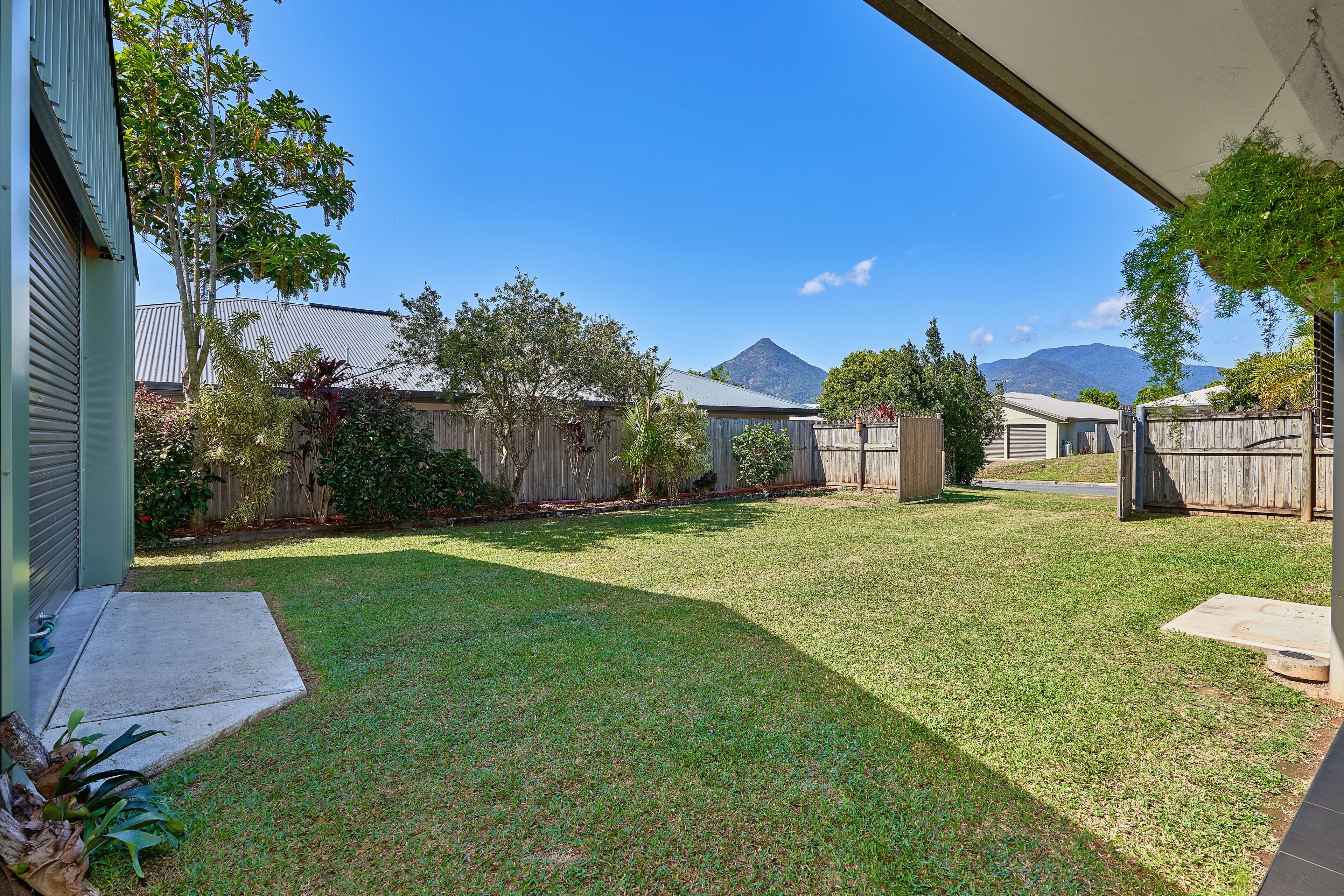 10 MALAPONTE Close, Gordonvale QLD 4865, Gordonvale - Thumbnail 2