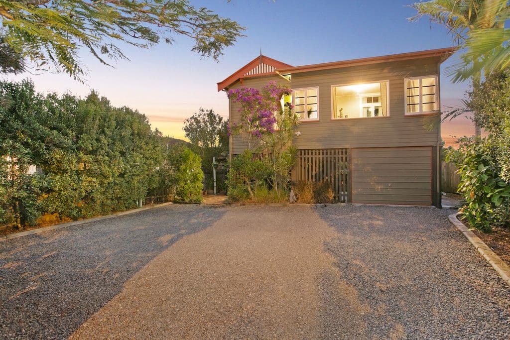 825 Cavendish Road, Holland Park QLD 4121, Holland Park - Thumbnail 6