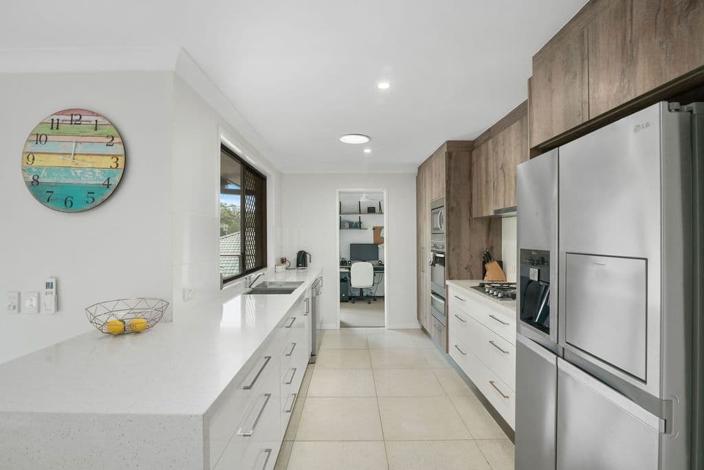 8 Costelloe Street, Tugun QLD 4224, Tugun - Thumbnail 2