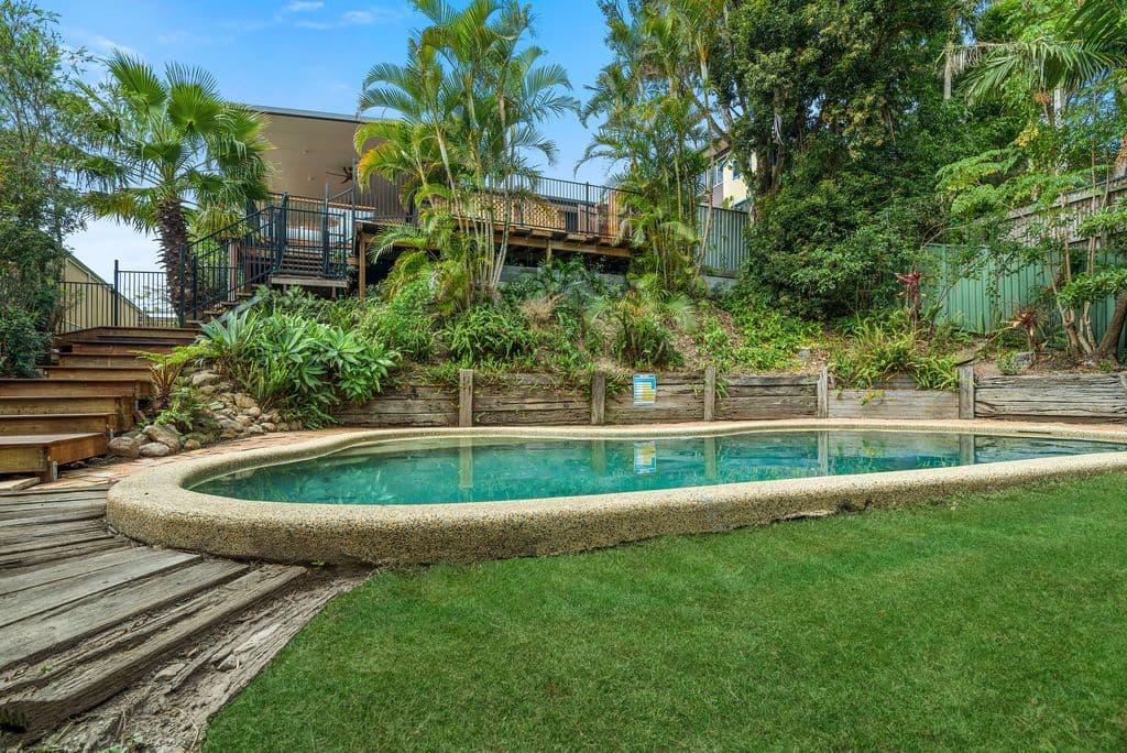 8 Costelloe Street, Tugun QLD 4224, Tugun - Thumbnail 3